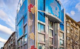 Les Fleurs Boutique Hotel
